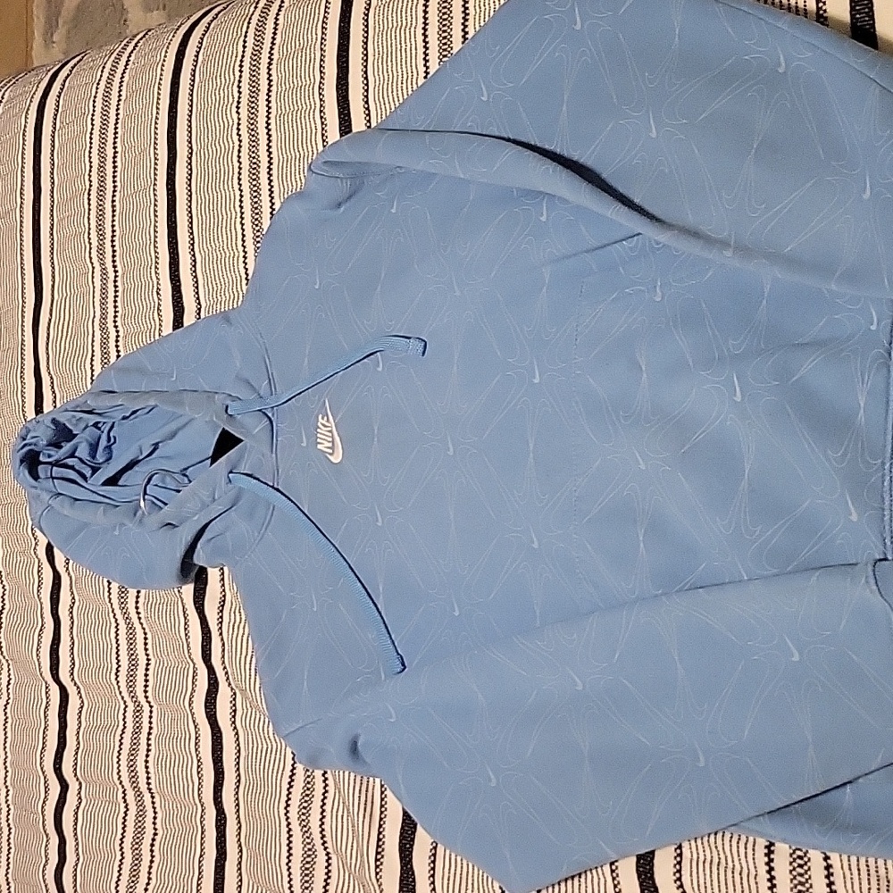 Nike boys sweater